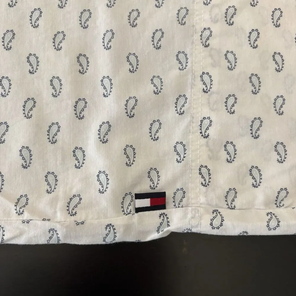 Tommy Hilfiger Standard Pillowcases (2)  100 % Cotton Vintage